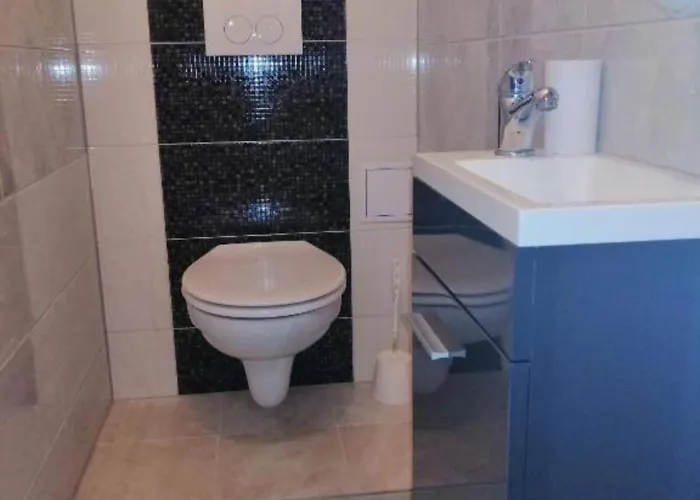 Libe With Sea View - Two Bedroom With Balcony * Τρογκίρ