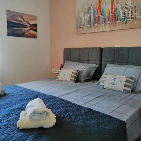 Apartman Libe With Sea View - Two Bedroom With Balcony