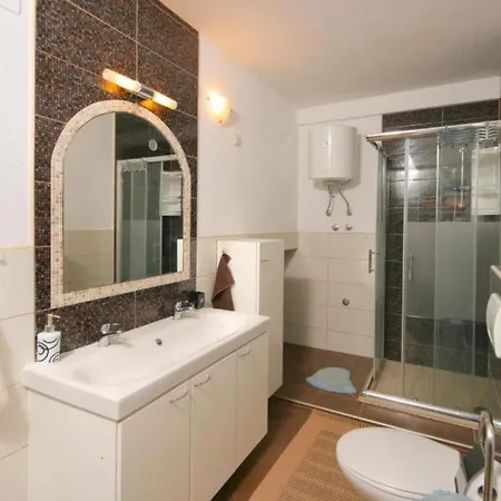 Apartman Libe With Sea View - Two Bedroom With Balcony *