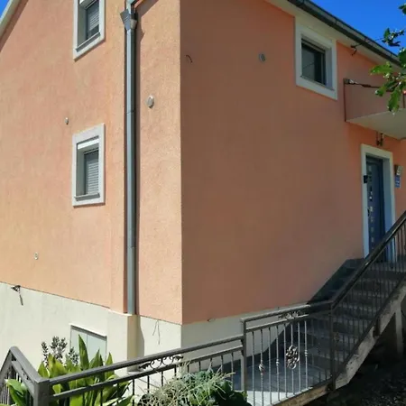 Libe With Sea View - Two Bedroom With Balcony Apartman *