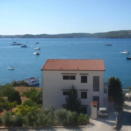 Libe With Sea View - Two Bedroom With Balcony Trogir