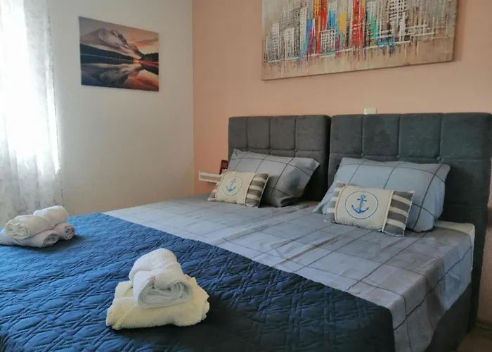 Appartement Libe With Sea View - Two Bedroom With Balcony