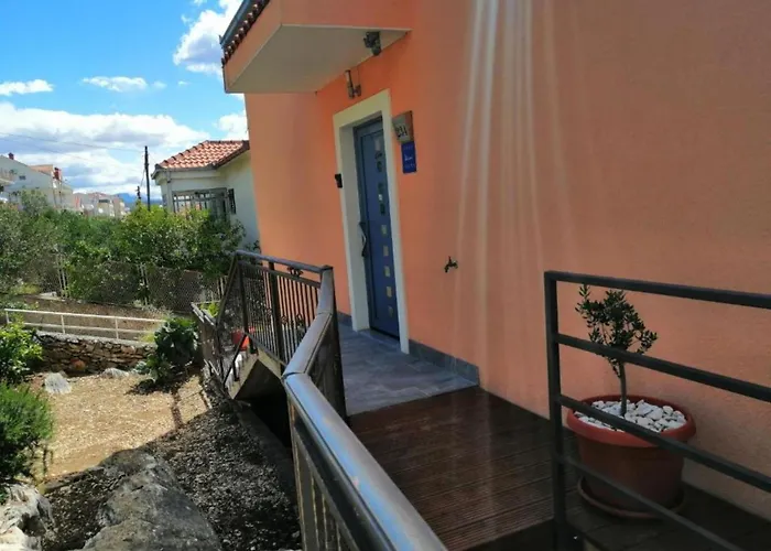 Libe With Sea View - Two Bedroom With Balcony Trogir