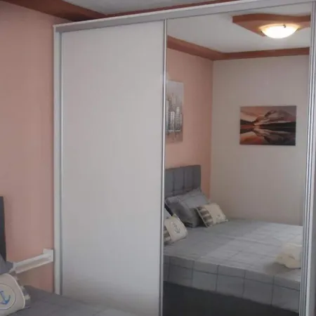 Apartman Libe With Sea View - Two Bedroom With Balcony *