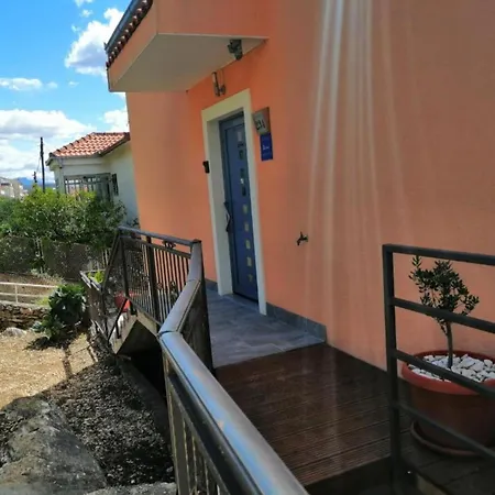 Libe With Sea View - Two Bedroom With Balcony Trogir